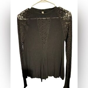 Free People Intimately Black Lace Long Sleeves No Limits Blouse Top size medium
